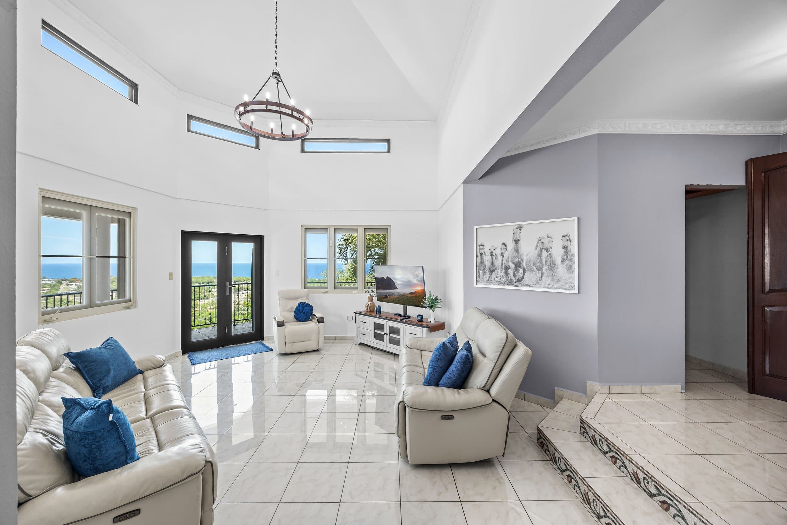 Living room under the cupola ceiling