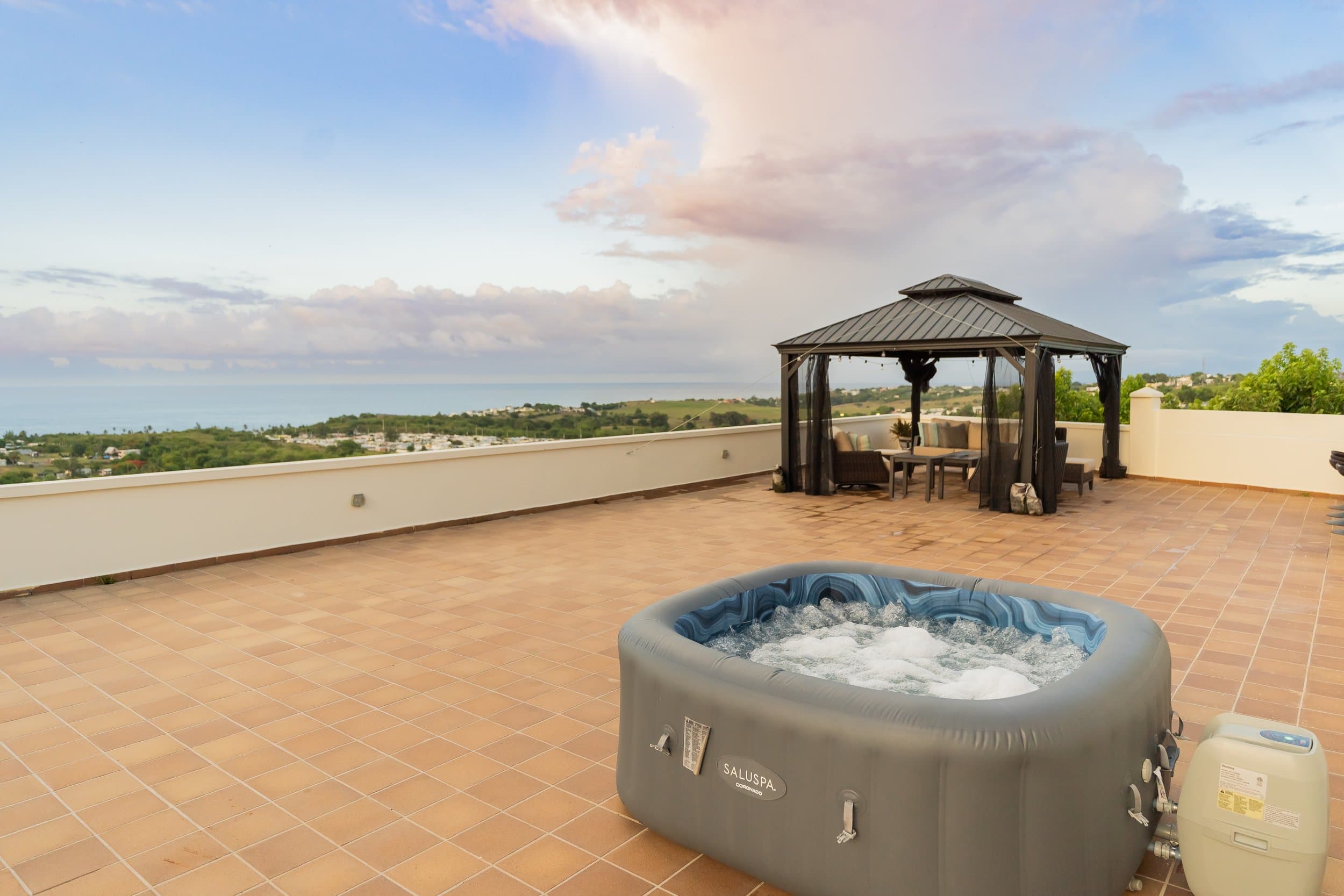 Hot tub and gazebo on the roof terrace